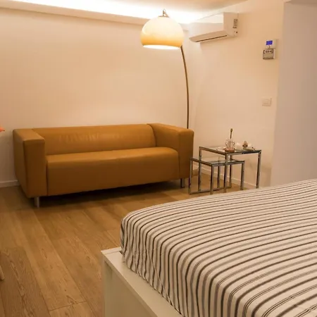 Casa Fabrizio Ai Gradoni Di Chiaia Naples
