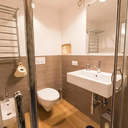 Apartment Casa Fabrizio Ai Gradoni Di Chiaia
