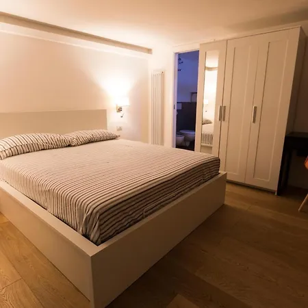 Casa Fabrizio Ai Gradoni Di Chiaia Appartement